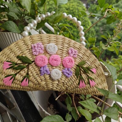 Kauna Grass Hand Purse